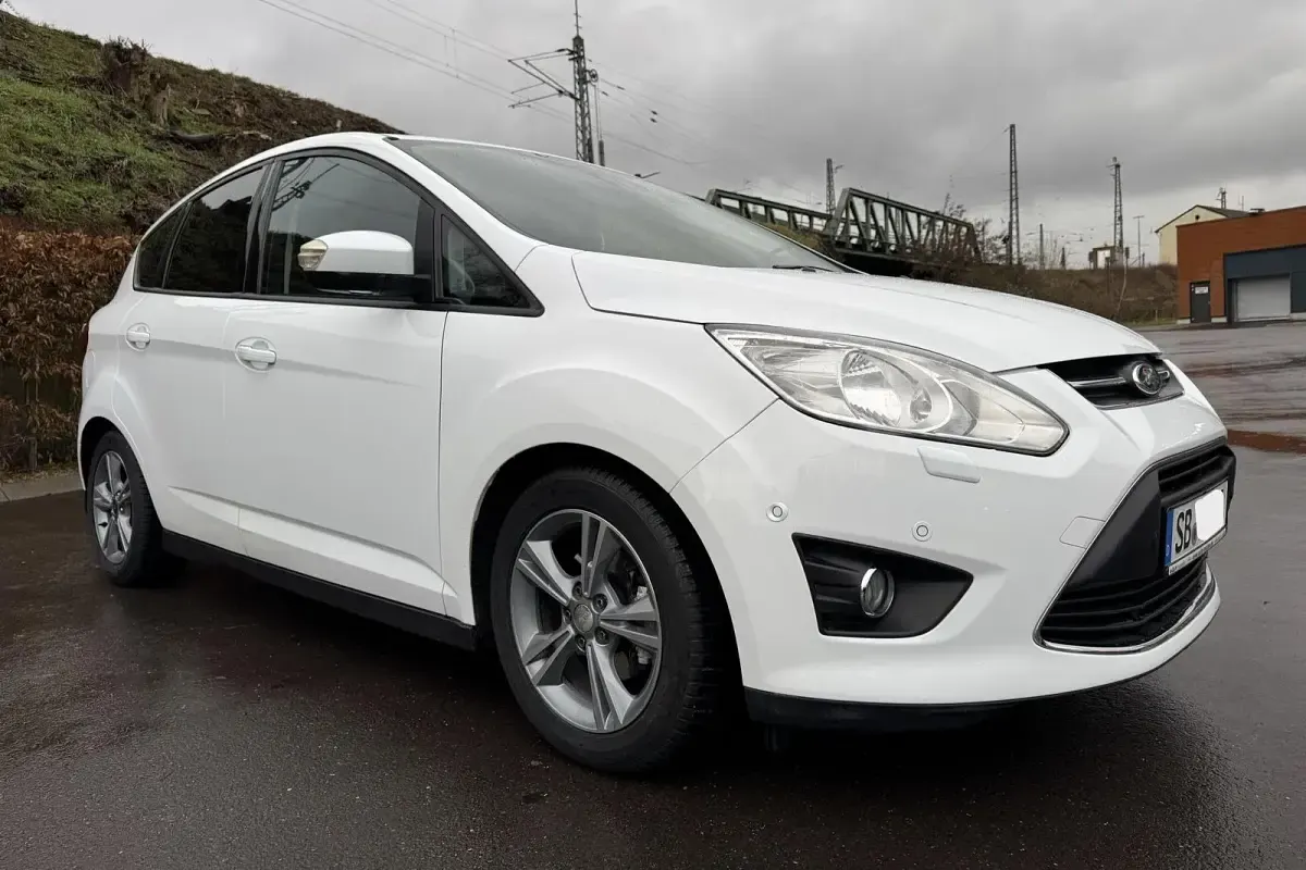 Gebraucht Ford C-MAX 101 PS (74 kW) 2014 Weiß Van / Kleinbus