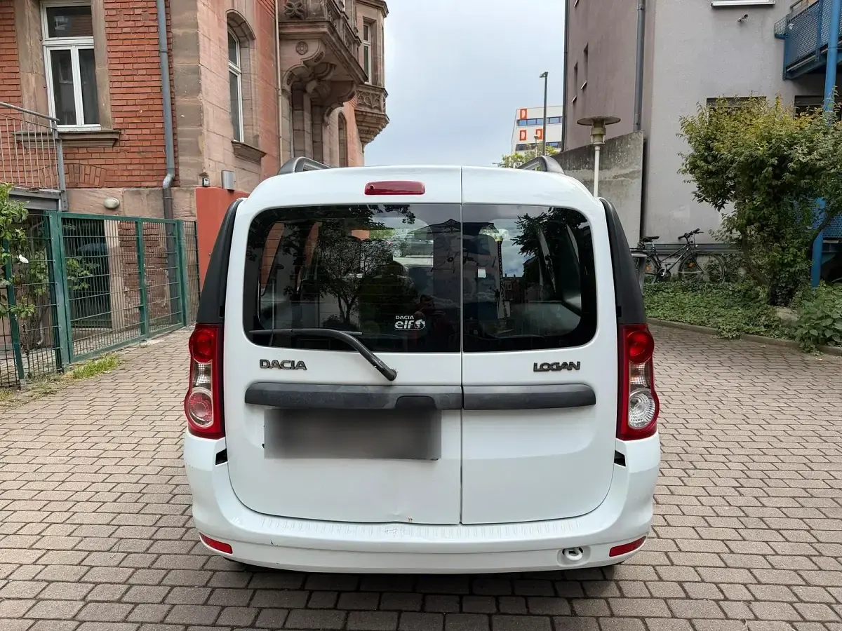 Używany Dacia Logan 80 KM (58 kW) 2012 Biały Kombi