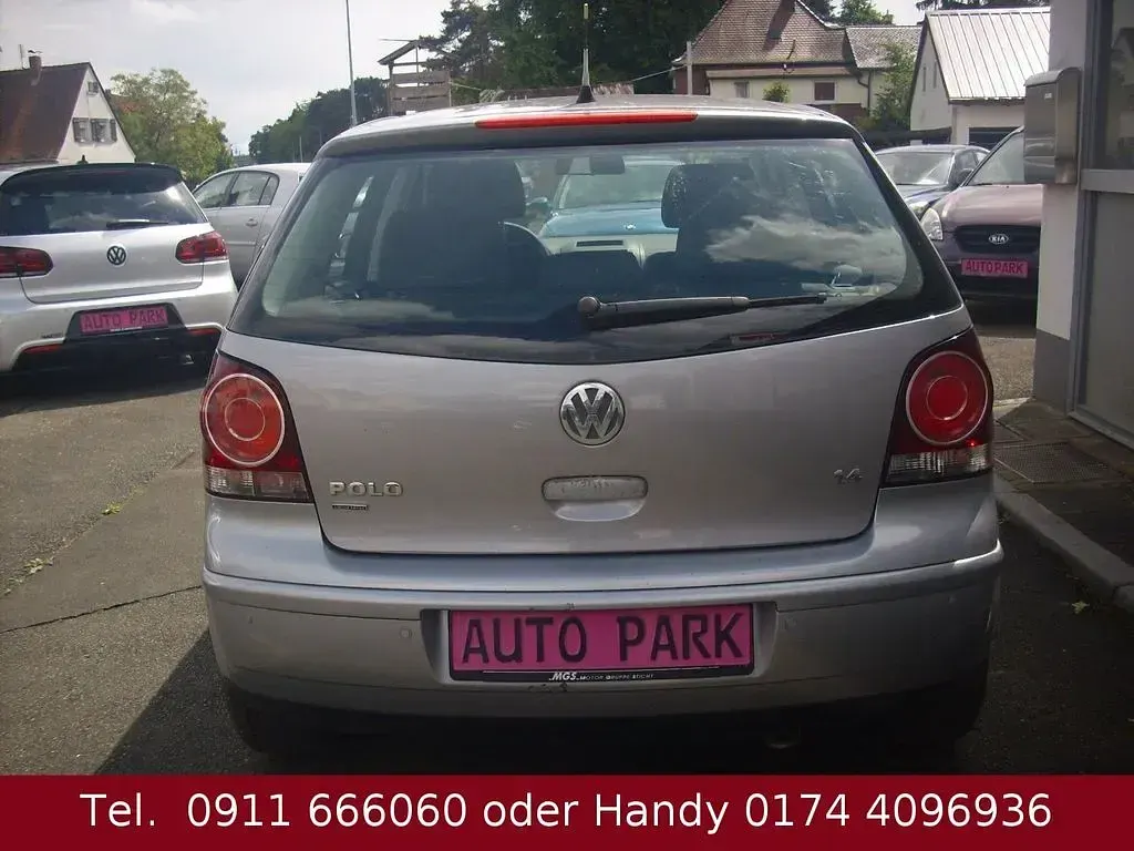 Gebraucht VW Polo Trendline 80 PS (58 kW) 2007 Silber Kleinwagen