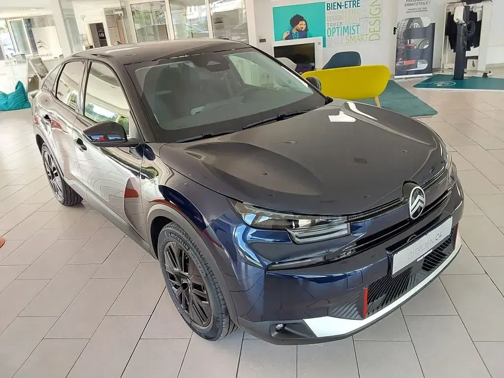 Neu Citroën C4 145 PS (106 kW) 2026 Blau SUV