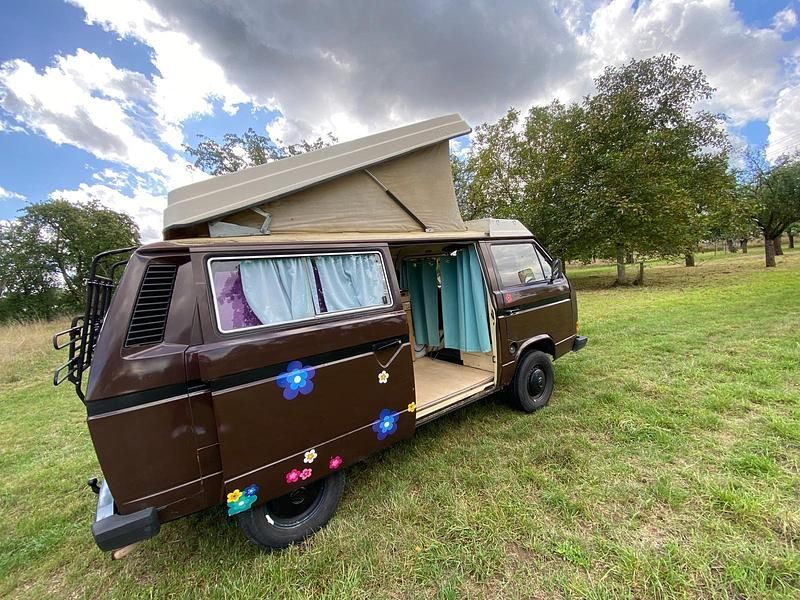 Gebraucht VW T3 71 PS (52 kW) 1981 Braun Van