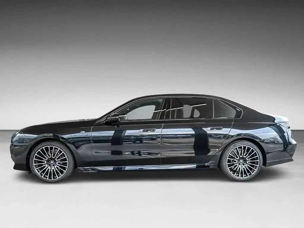Gebraucht BMW 740 Performance 299 PS (219 kW) 2025 Limousine