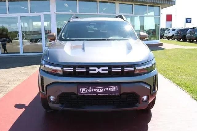 Używany Dacia Duster Extreme 131 KM (96 kW) 2024 Szary Sedan/Limuzyna