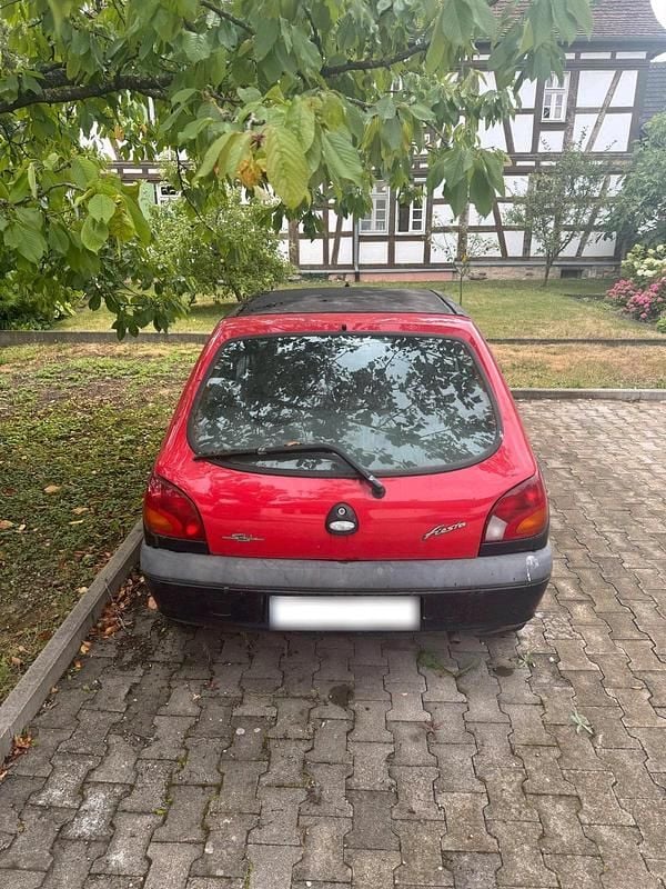 Gebraucht Ford Fiesta 50 PS (36 kW) 1999 Blau Kleinwagen