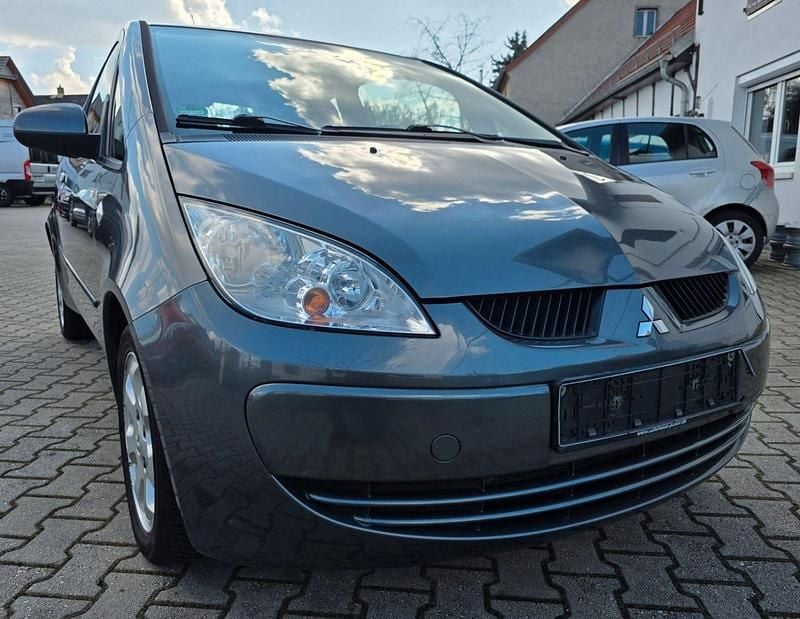 Gebraucht Mitsubishi Colt Invite 95 PS (69 kW) 2007 Grau Limousine