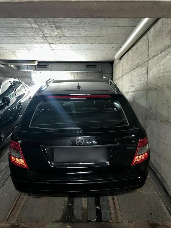 Gebraucht Mercedes C200 136 PS (100 kW) 2011 Schwarz Kombi