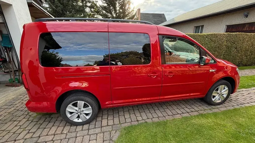 Occasion VW Caddy Maxi Comfortline 125 ch (91 kW) 2017 Rouge Monospace
