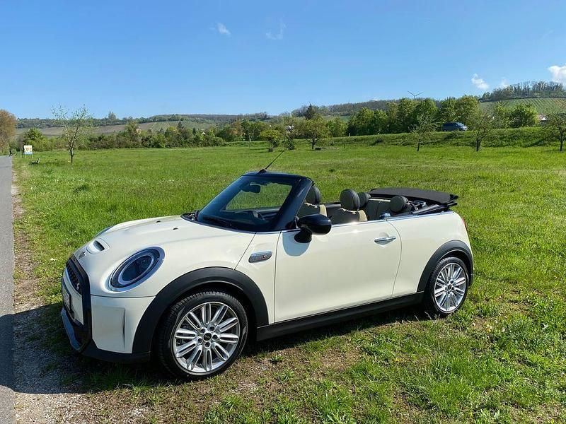 Gebraucht Mini Cooper S Cabriolet Pepper 178 PS (130 kW) 2023 Weiß Cabrio