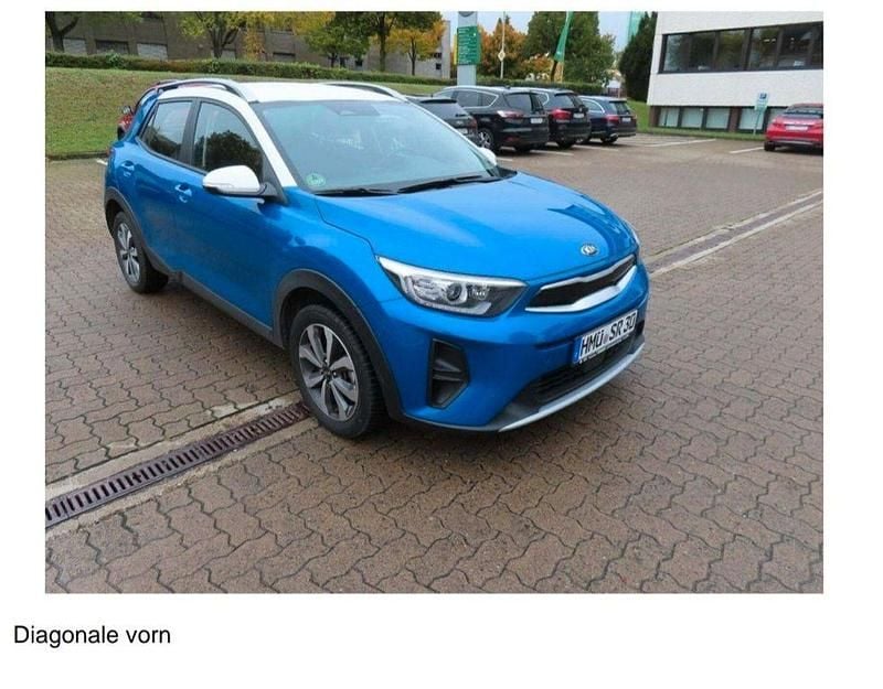 Blau Gebraucht 2022 Kia Stonic Vision SUV | 14.900 € (Superpreis) - Bild 1/4