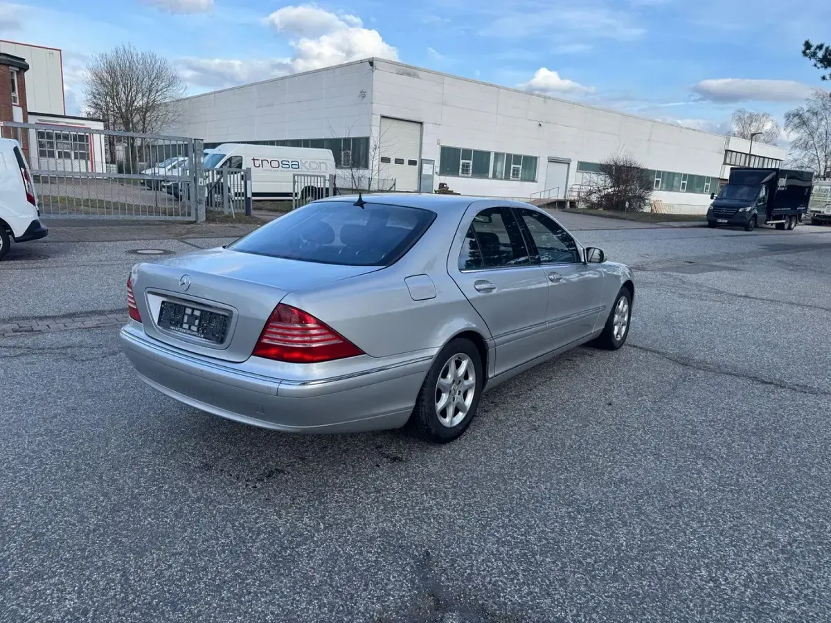 Gebraucht Mercedes S500L 306 PS (225 kW) 2003 Silber Limousine