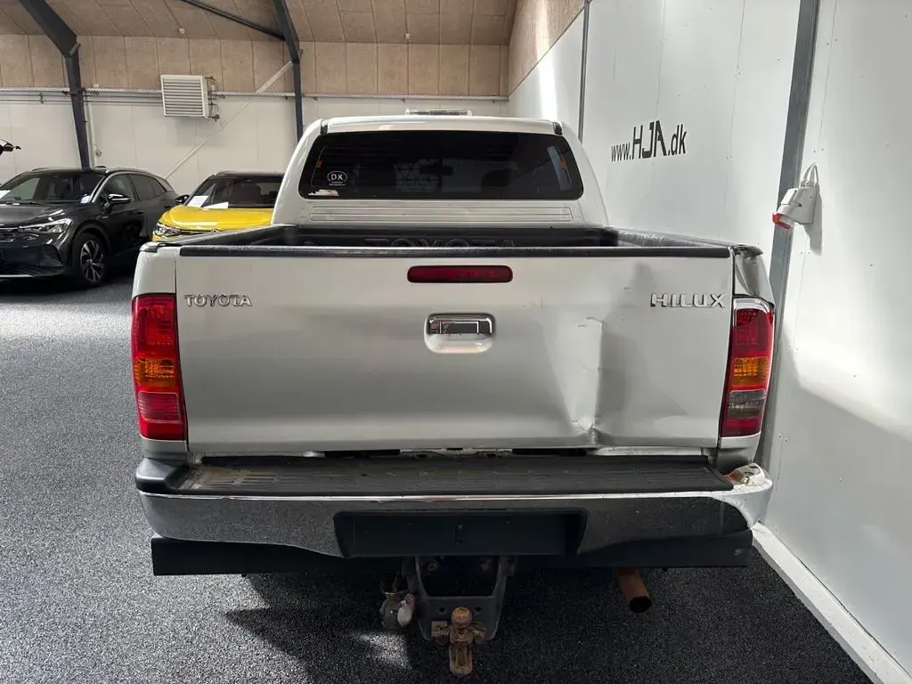 Gebraucht Toyota HiLux 171 PS (125 kW) 2007 Silber Pickup