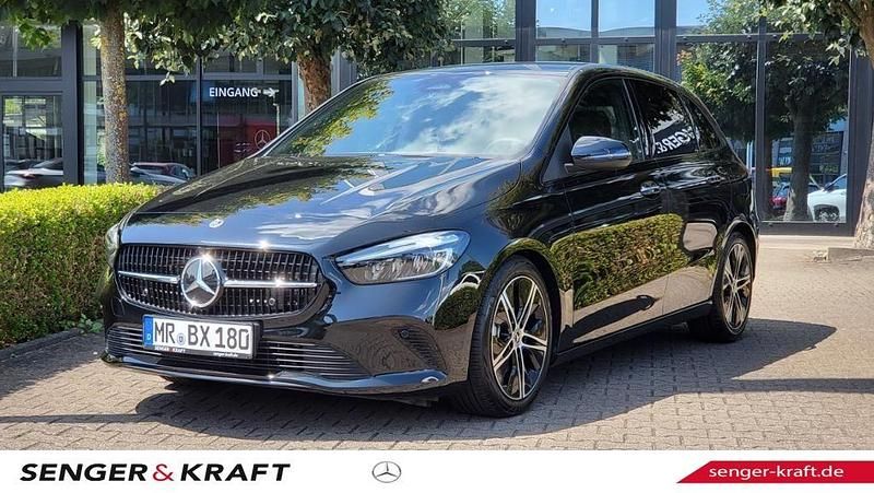Schwarz Gebraucht 2025 Mercedes B180 Night Van / Kleinbus | 37.900 € (Teuer) - Bild 1/4