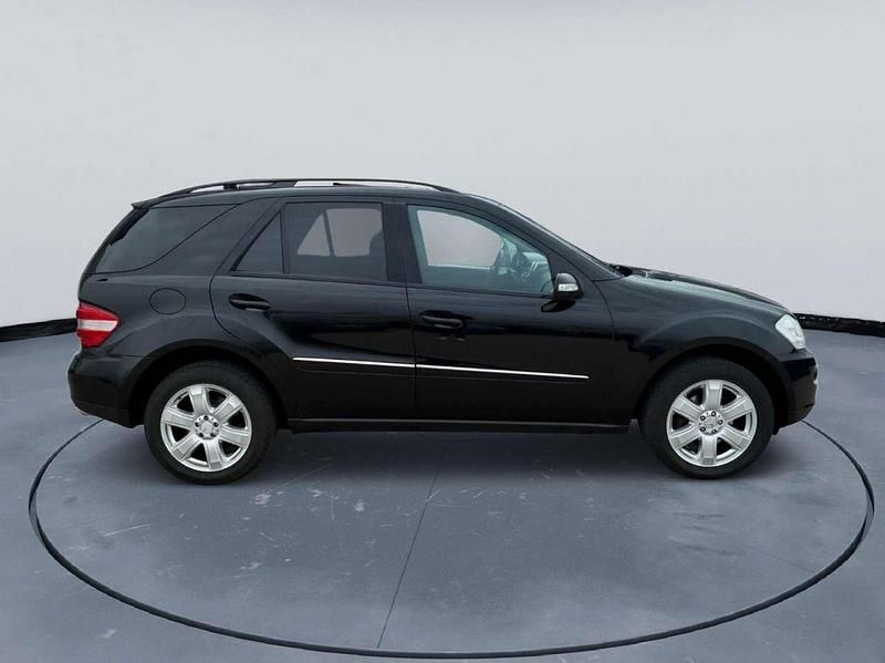 Gebraucht Mercedes ML320 224 PS (164 kW) 2006 Schwarz SUV