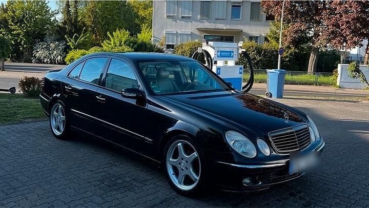 Schwarz Gebraucht 2004 Mercedes E280 AMG Limousine | 2.400 € (Superpreis) - Bild 1/4
