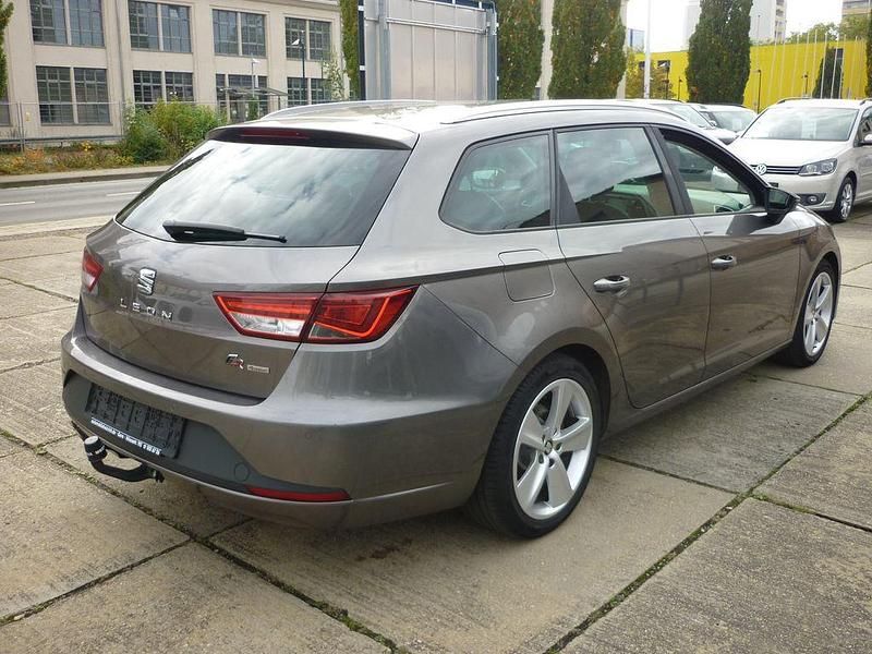 Gebraucht Seat Leon ST 4Drive 150 PS (110 kW) 2015 Grau Kombi