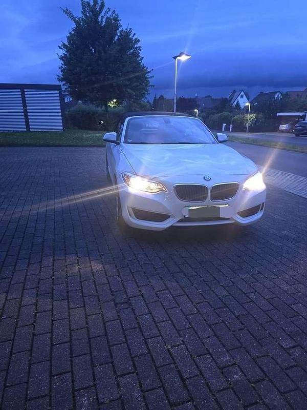 Weiß Gebraucht 2015 BMW 220 Cabrio | 9.000 € (Superpreis) - Bild 1/4