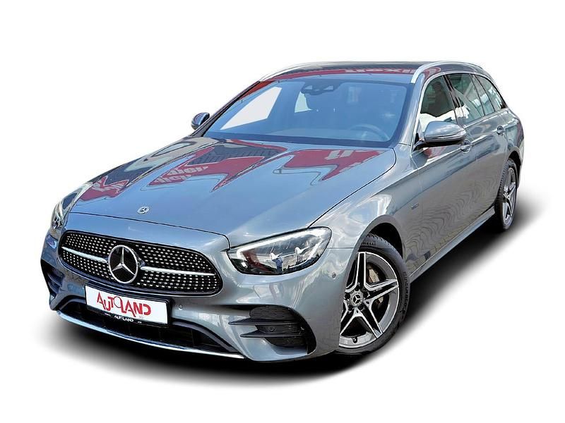 Grau Gebraucht 2021 Mercedes E300 AMG line Kombi | 38.950 € (Teuer) - Bild 1/4