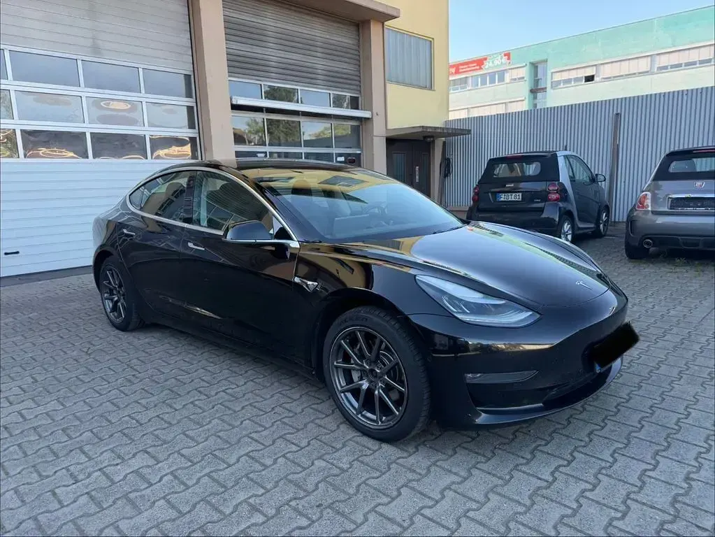 Second-hand Tesla Model 3 350 kW (476 CP) 2019 Negru Berlinǎ