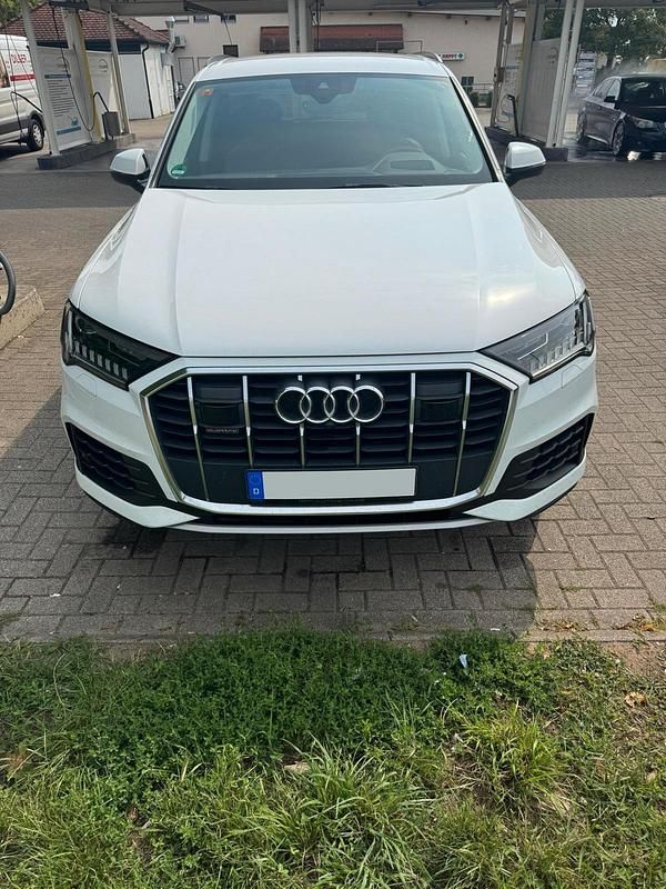 Weiß Gebraucht 2020 Audi Q7 Comfort SUV | 35.000 € - Bild 1/4
