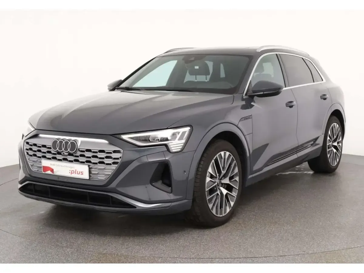 Gebraucht Audi Q8 e-tron Sport 300 kW (408 PS) 2023 Grau SUV