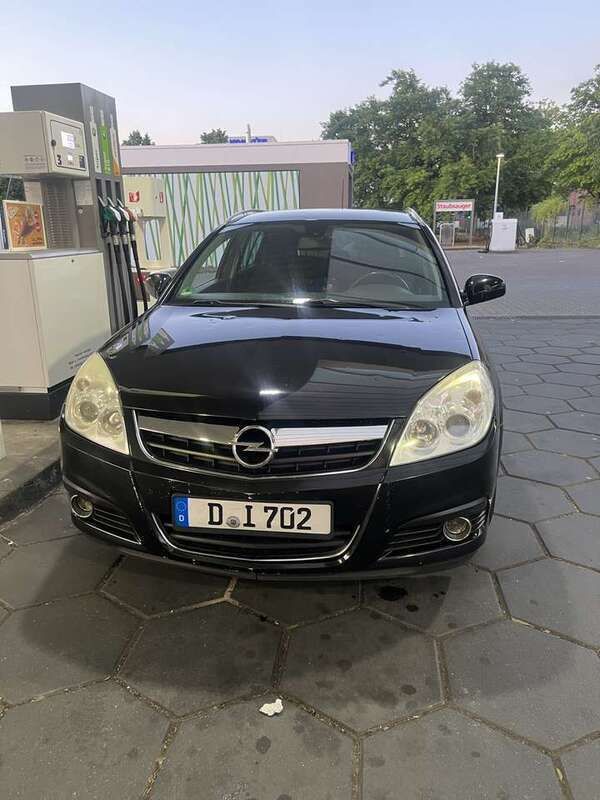 Schwarz Gebraucht 2006 Opel Signum Edition Kombi | 1.500 € (Fairer Preis) - Bild 1/4