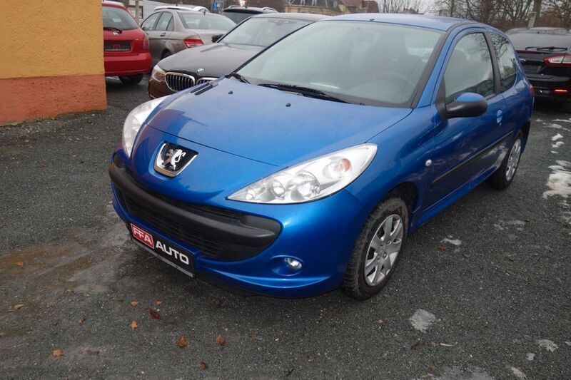 Blau Gebraucht 2009 Peugeot 206+ Basis Kleinwagen | 3.700 € (Fairer Preis) - Bild 1/4