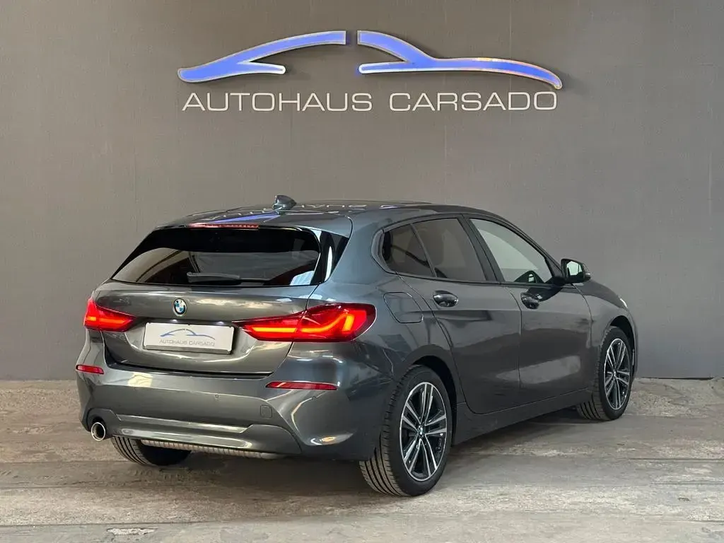 Gebraucht BMW 118 Performance 136 PS (100 kW) 2021 Grau Kleinwagen