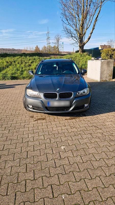 Gebraucht BMW 318 136 PS (100 kW) 2010 Kombi