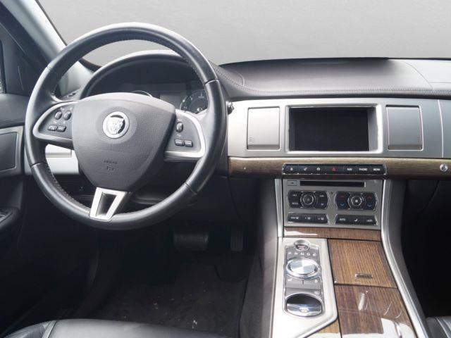 Verkauft Jaguar XF 2.2 Diesel Bond Gra., gebraucht 2012, 41.800 km ... Verkauft Jaguar XF 2.2 Diesel Bond Gra., gebraucht 2012, 41.800 km ...