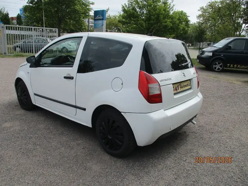 Gebraucht Citroën C2 Style 60 PS (44 kW) 2007 Weiß Kleinwagen
