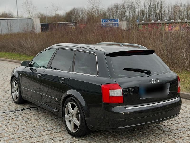 Gebraucht Audi A4 S-Line 116 PS (85 kW) 2004 Schwarz Kombi
