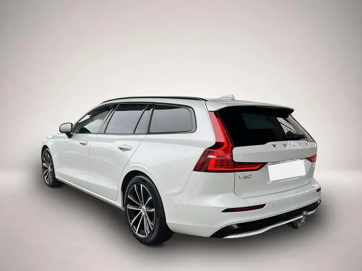 Gebraucht Volvo V60 Ultimate 455 PS (334 kW) 2022 Manufacturer Kombi
