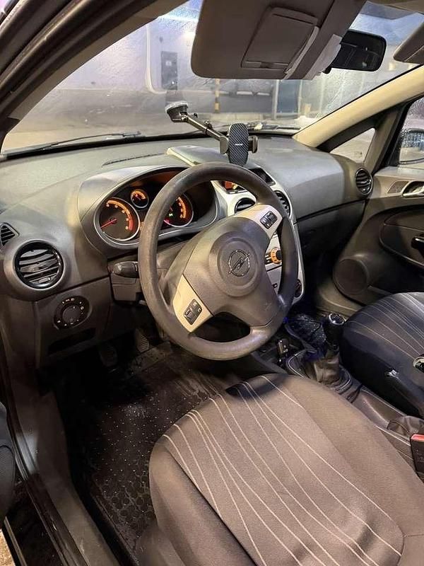 Gebraucht Opel Corsa Cosmo 80 PS (58 kW) 2008 Limousine