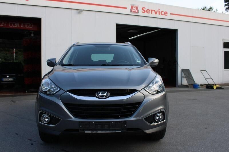 Gebraucht Hyundai ix35 Comfort 135 PS (99 kW) 2013 Grau SUV