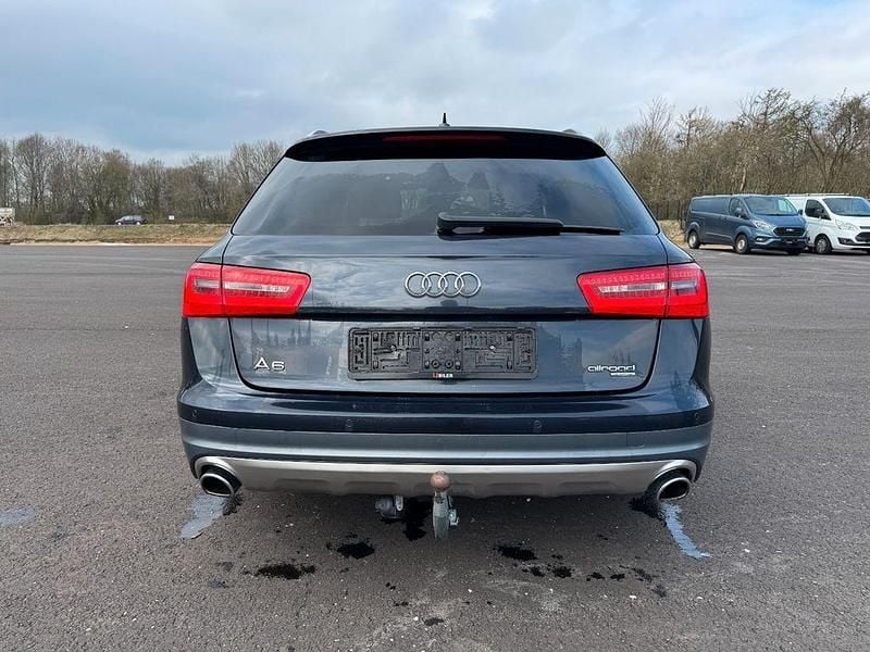 Gebraucht Audi A6 Allroad 204 PS (150 kW) 2013 Blau Kombi