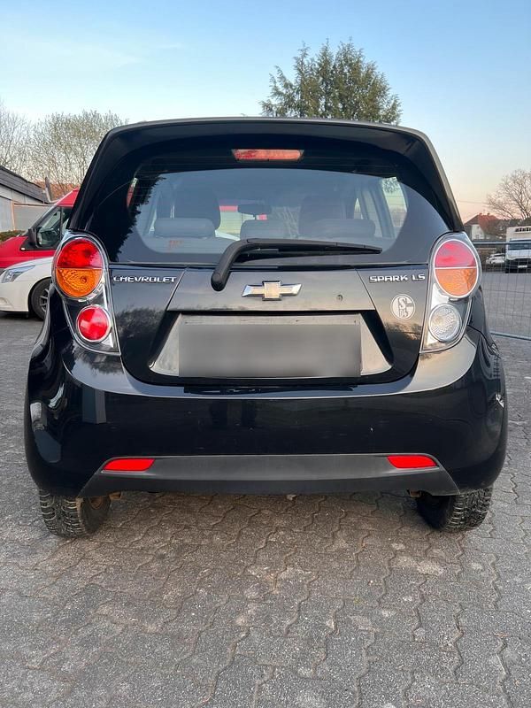 Gebraucht Chevrolet Spark LS 82 PS (60 kW) 2010 Schwarz Kleinwagen