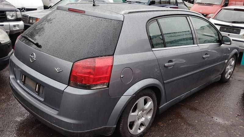 Gebraucht Opel Signum 150 PS (110 kW) 2005 Grau Kleinwagen