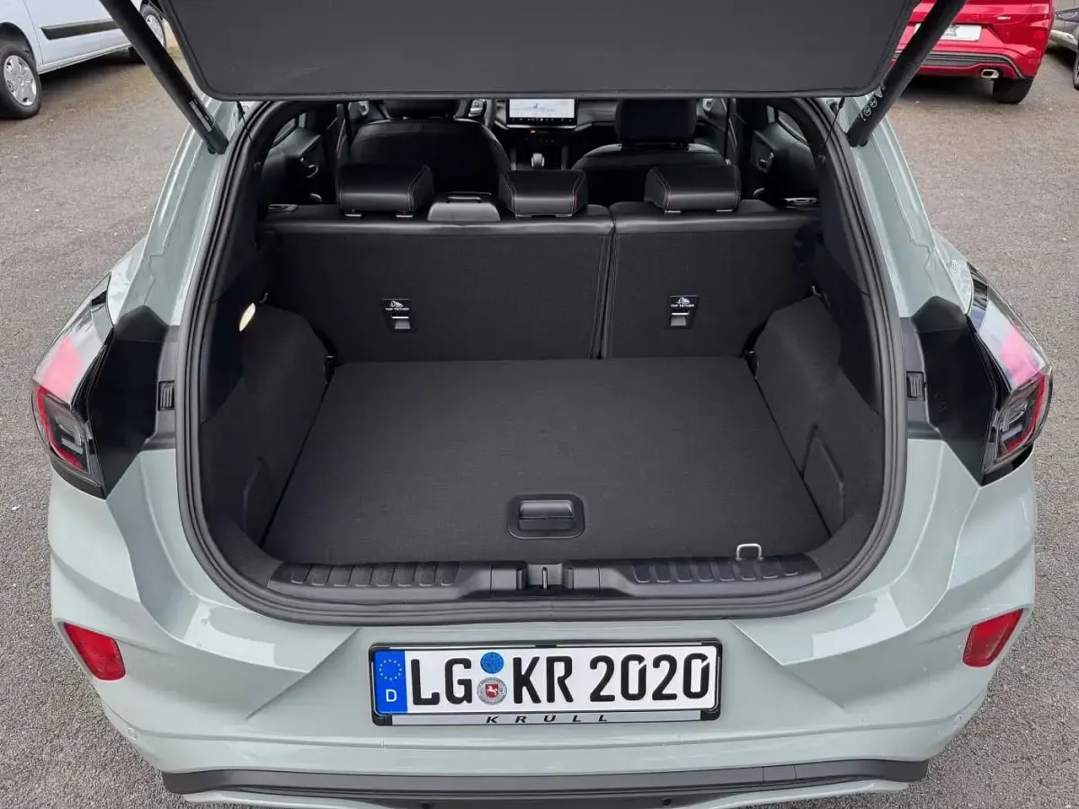 Gebraucht Ford Puma ST-Line X 155 PS (114 kW) 2025 Grau Limousine
