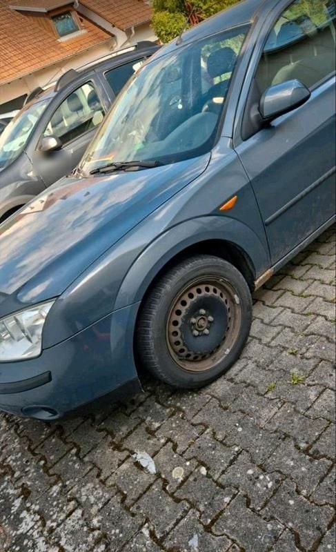 Gebraucht Ford Mondeo 110 PS (80 kW) 2001 Blau Limousine