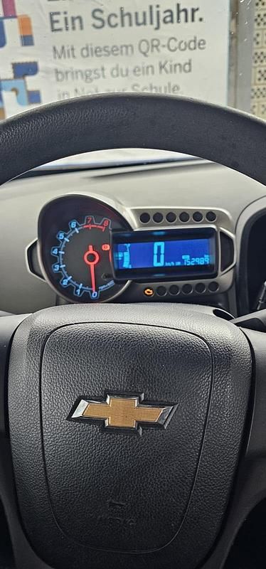 Gebraucht Chevrolet Aveo 69 PS (50 kW) 2013 Schwarz Limousine