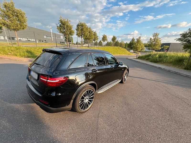 Gebraucht Mercedes GLC43 AMG AMG 367 PS (269 kW) 2018 Schwarz SUV