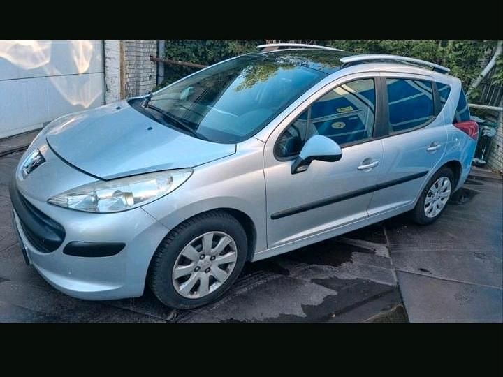 Silber Gebraucht 2008 Peugeot 207 Filou Limousine | 800 € (Superpreis) - Bild 1/4