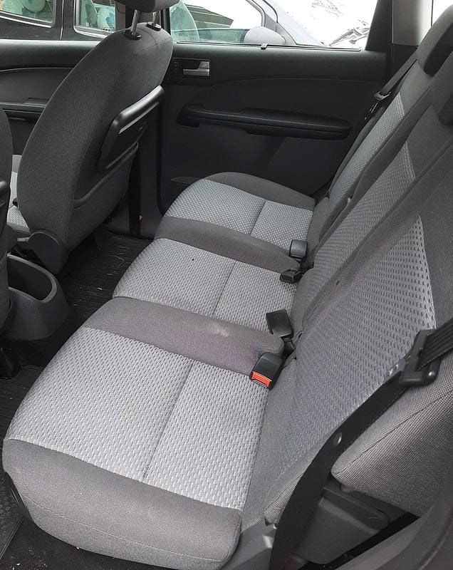 Gebraucht Ford C-MAX 105 PS (77 kW) 2007 Silber Van / Kleinbus