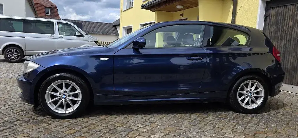 Occasion BMW 116 122 ch (89 kW) 2010 Bleue Citadine