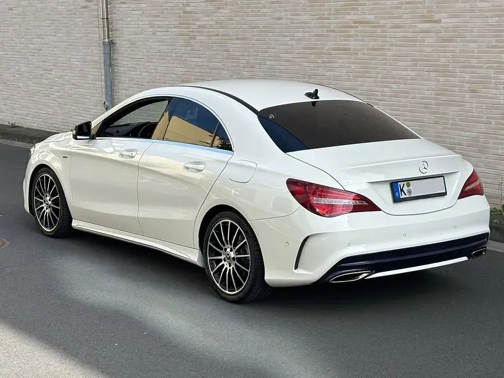 Gebraucht Mercedes CLA180 Edition 122 PS (89 kW) 2017 Weiß Limousine