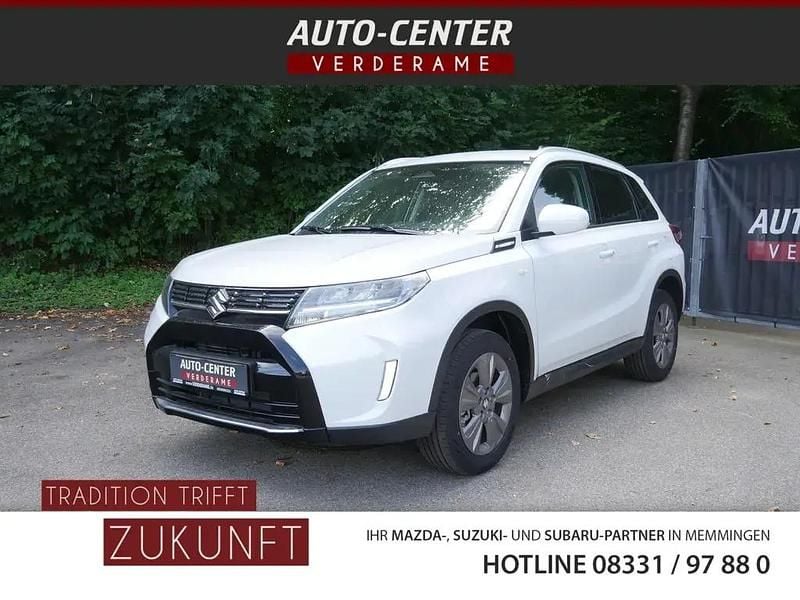 Weiss / cool white pearl Neu 2025 Suzuki Vitara Comfort SUV | 23.990 € (Guter Preis) - Bild 1/2