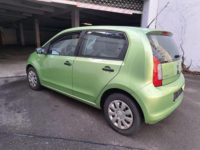 Gebraucht Skoda Citigo Active 60 PS (44 kW) 2012 Grün Kleinwagen