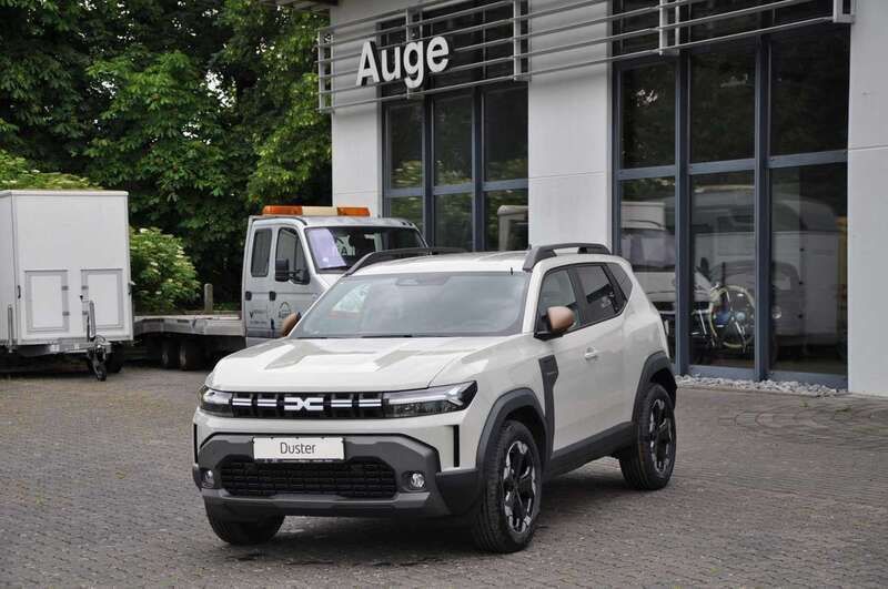 Sandstone Gebraucht 2024 Dacia Duster Extreme SUV | 27.740 € (Etwas zu teuer) - Bild 1/4