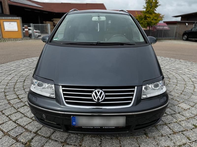Grau Gebraucht 2006 VW Sharan Van / Kleinbus | 3.880 € - Bild 1/4