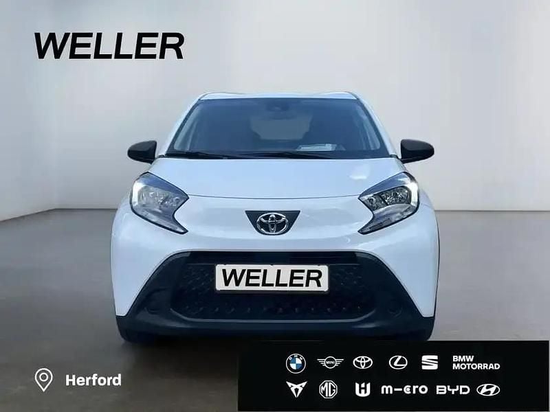 Gebraucht Toyota Aygo 72 PS (52 kW) 2023 Schneeweiß Kleinwagen